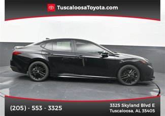 New 2025 Toyota Camry SE image 1