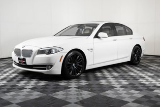 Used 2011 BMW 550i xDrive Sedan image 1