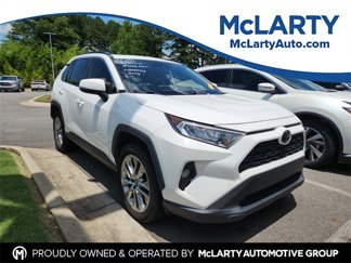 Used 2020 Toyota RAV4 XLE Premium image 1