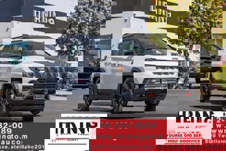Used 2024 Jeep Compass Trailhawk image 1