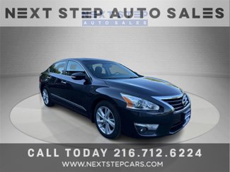 Used 2015 Nissan Altima 2.5 SV image 1