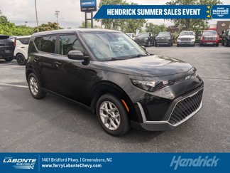 Used 2023 Kia Soul LX w/ Option Group 015 image 1