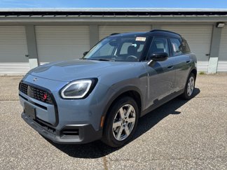 Used 2025 MINI Cooper Countryman S image 1