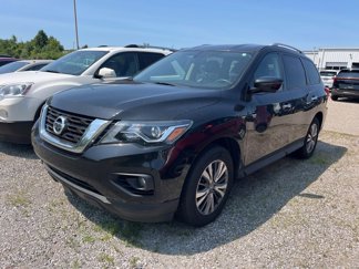 Used 2019 Nissan Pathfinder SL image 1
