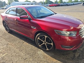 Used 2015 Ford Taurus SEL image 1