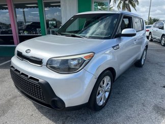 Used 2015 Kia Soul + image 1
