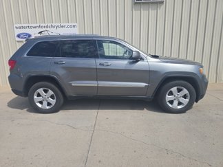 Used 2012 Jeep Grand Cherokee Laredo image 1