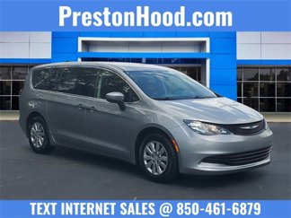 Used 2018 Chrysler Pacifica L image 1