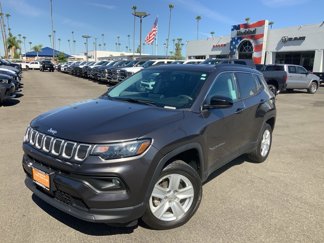 Used 2022 Jeep Compass Latitude image 1