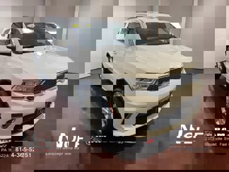 Used 2022 Dodge Durango SXT image 1