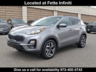 Certified 2022 Kia Sportage EX w/ EX Technology Package image 1