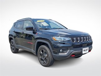 Used 2023 Jeep Compass Trailhawk w/ Trailhawk Convenience Group image 1