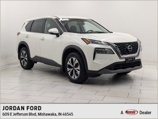 Used 2022 Nissan Rogue SV image 1