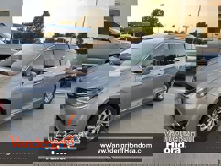 Used 2019 Chrysler Pacifica Touring-L image 1