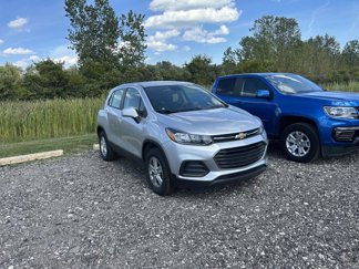 Used 2018 Chevrolet Trax LS image 1