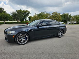 Used 2013 BMW M5 image 1