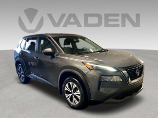 Used 2022 Nissan Rogue SV image 1