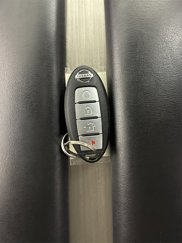 Used 2018 Nissan Murano SV image 1