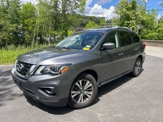 Used 2020 Nissan Pathfinder S image 1