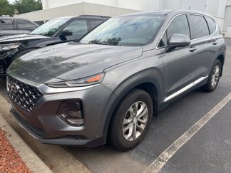 Used 2020 Hyundai Santa Fe SE image 1
