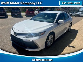 Used 2024 Toyota Camry LE image 1