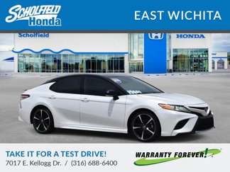 Used 2020 Toyota Camry XSE image 1