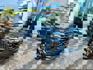 Used 2025 Chevrolet Equinox LT image 1