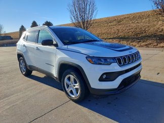 New 2023 Jeep Compass Latitude w/ Mopar Graphics Package image 1