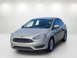 Used 2015 Ford Focus SE image 1