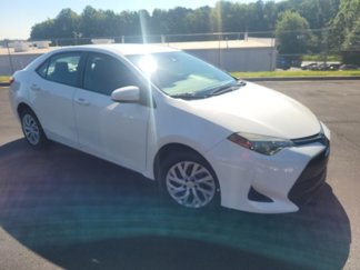 Used 2019 Toyota Corolla LE image 1
