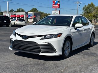 Used 2024 Toyota Camry LE image 1