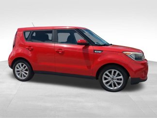 Used 2018 Kia Soul + image 1