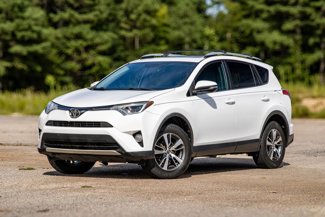 Used 2016 Toyota RAV4 XLE image 1