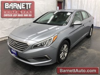 Used 2017 Hyundai Sonata SE image 1