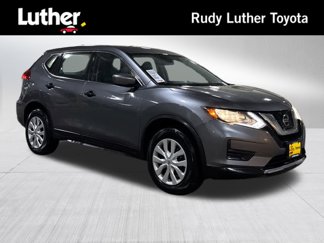 Used 2020 Nissan Rogue S image 1