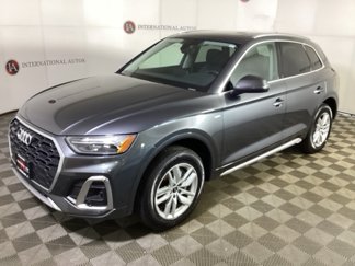 Used 2023 Audi Q5 2.0T Premium w/ Convenience Package image 1