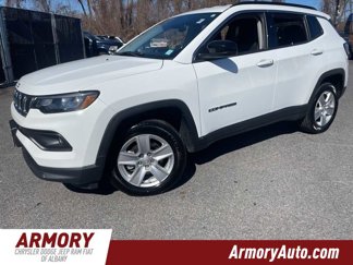 Used 2022 Jeep Compass Latitude image 1