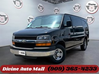 Used 2015 Chevrolet Express 2500 image 1
