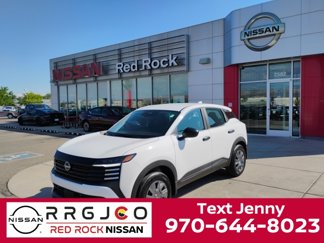 Used 2025 Nissan Kicks S image 1