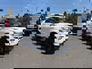 Used 2018 Ford Explorer XLT w/ Equipment Group 202A image 1