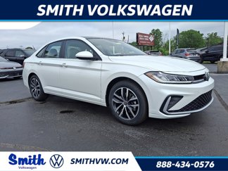 New 2025 Volkswagen Jetta SE image 1