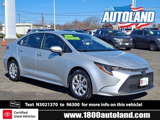 Certified 2022 Toyota Corolla LE image 1