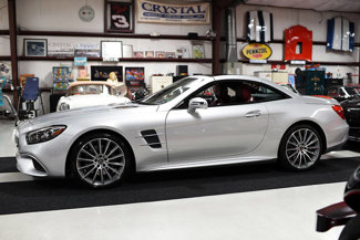 Used 2017 Mercedes-Benz SL 550 image 1