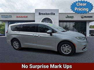 Certified 2023 Chrysler Pacifica Touring-L image 1