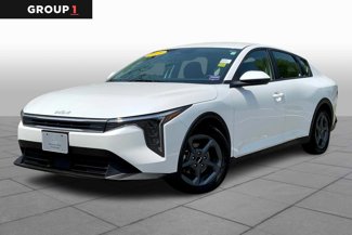 Used 2025 Kia K4 LXS image 1