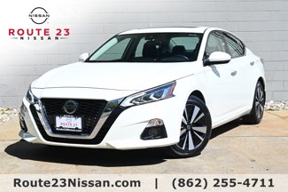 Certified 2022 Nissan Altima 2.5 SL image 1