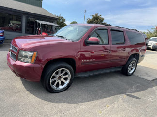 Used 2007 Chevrolet Suburban LT w/ LT Preferred Equipment Group image 1