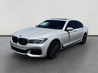 Used 2018 BMW 740i image 1