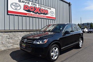 Used 2014 Volkswagen Touareg Lux image 1