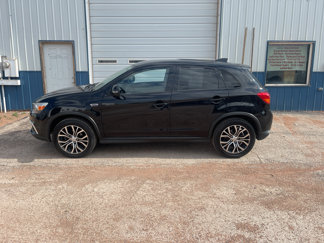 Used 2017 Mitsubishi Outlander Sport ES image 1